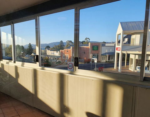 18 Lakeview Plaza - Click Find 0