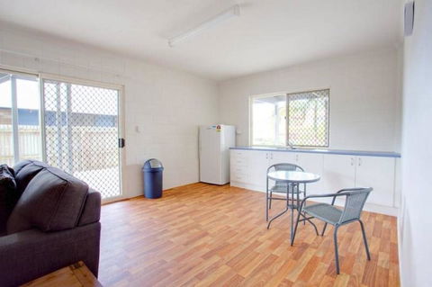 29 Cypress Avenue - Rainbow Beach, Close To The Beach With A Pool - Click Find 2