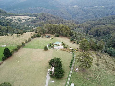 3 Hills At The Good Place - Click Find 1