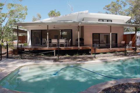 33 Esprit Drive - Rainbow Shores, Style, Comfort And Relaxation, Pets Welcome, Pool - Click Find 0