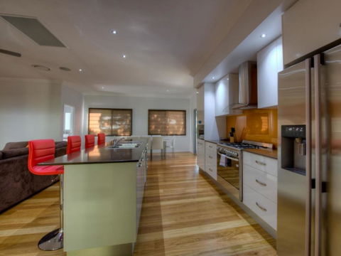 36 Satinwood Drive - Rainbow Shores - Click Find 3