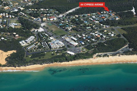 44 Cypress Avenue - Holiday Home In A Quiet Location, Close To Patrolled Beach And CBD - Click Find 3