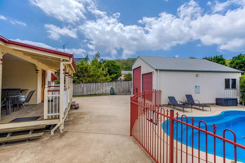 5 Bomburra Court - Rainbow Beach, Ticks All The Boxes, Pool, Shed, Fenced Yard, Pet Friendly - Click Find 3