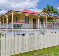 5 Bomburra Court - Rainbow Beach Ticks All The Boxes Pool Shed Fenced Yard Pet Friendly - Click Find