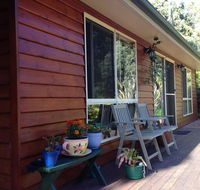 Acacia Hills Retreat - Click Find