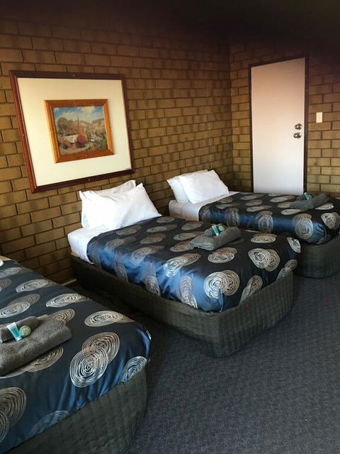 Airport Whyalla Motel - Click Find 2