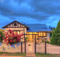 Andavine House - Bed  Breakfast - Click Find