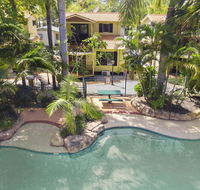 Ashmore Palms Holiday Village - Click Find