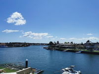 Attached Self Service Waterfront Whole Villa - Sydney