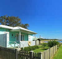 Aurora Beachfront Cottage - Lawyer Find