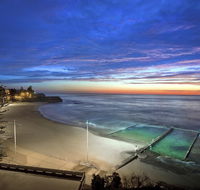 Austinmer On The Beach - Click Find