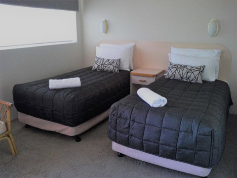 AZA Motel - Click Find 1