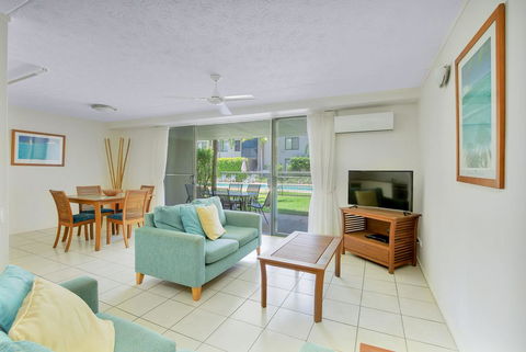 Baden 65 - Rainbow Shores, Overlooking Lap Pool, Ground Floor, Air Conditioning - Click Find 2
