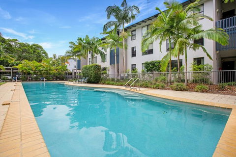 Baden 77 - Rainbow Shores, Pools, Outdoor Spa, Walk To Beach - Click Find 1
