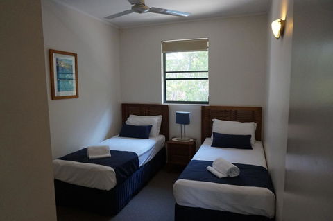 Baden 80 - Rainbow Shores, Air Conditioned Unit, Top Floor, Walk To Beach - Click Find 2