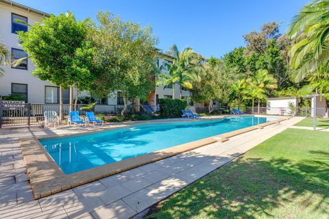 Baden 90 - Rainbow Shores, Resort Unit, Pools, Tennis Court, Walk To Beach - Click Find 0