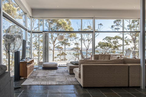 Baragoola Retreat - Click Find 0