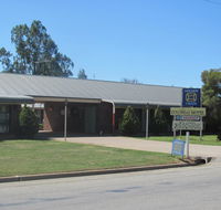 Barham Colonial Motel - Click Find