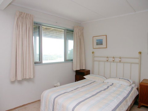 Beach House At Silver Sands - Lawyer Find 1
