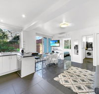 Beachside Haven - Click Find