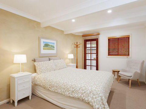 Beauty And The Beach', 88 Foreshore Drive - Large Home With WIFI & Water Views - Lawyer Find 3