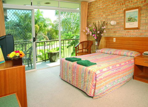 Bombora Resort - Coolangatta - Bridge Guide 2