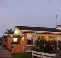 Bordertown Dukes Motorinn - Click Find