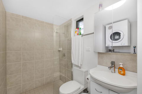 BOUTIQUE APARTMENTS BEACH LOCATION - Click Find 2