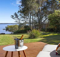 Braeside - waterfront fireplace - Bet 4u