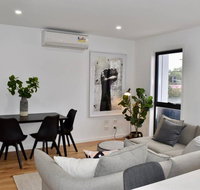Brand New 2 Bed Apartment with Stunning City Views - Lawyer Find