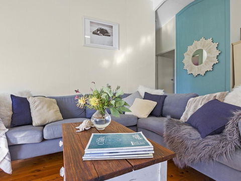 Between 2 Beaches - Comfortable Private Sanctuary - Bet 4u 0