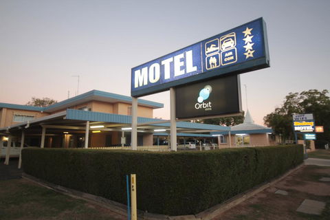 Binalong Motel - Click Find 1