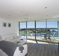 Brighton Shores - Click Find