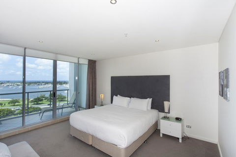 Brighton Shores - Click Find 2