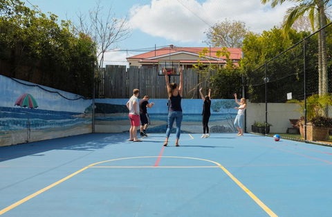 Brisbane Backpackers Resort - Click Find 2