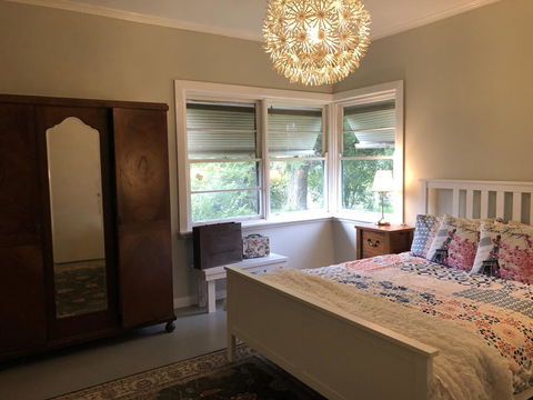 Bush Retreat Farm Stay - DBD 2