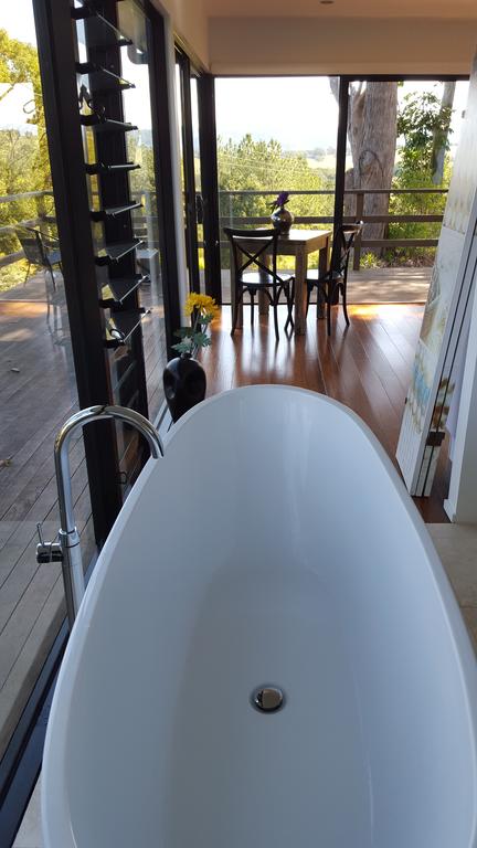 Byron Bay Hinterland Cottages - Click Find 2