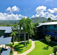 Cairns Adventure Lodge - includes All Meals served in the Dining Hall - Click Find