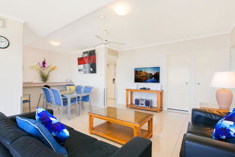 Cairns Ocean View Apartment - Bridge Guide 2