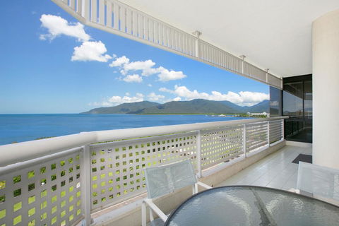 Cairns Ocean View Apartment - Bridge Guide 0