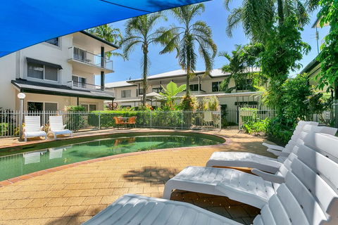 Cairns Reef Apartments & Motel - Bridge Guide 3