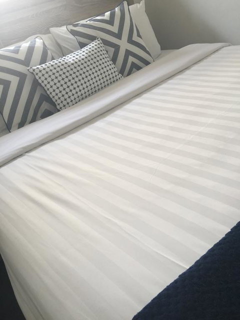 Caledonian Hotel Motel - Bridge Guide 2