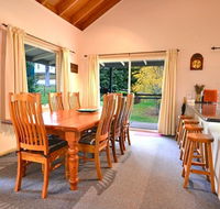 Camellia Lodge - Click Find