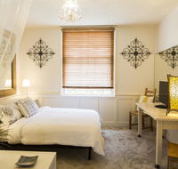 Carlton Room With a View - Car Park - Click Find