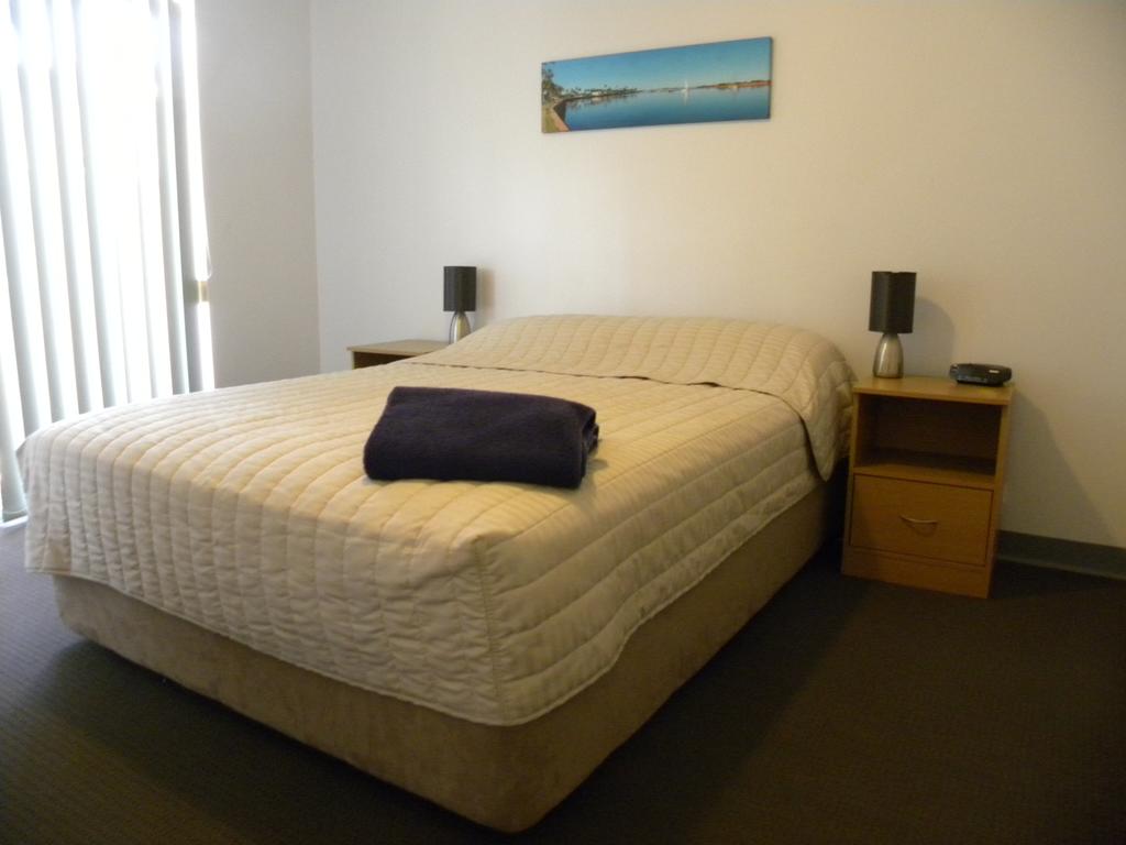 Carnarvon WA Click Find