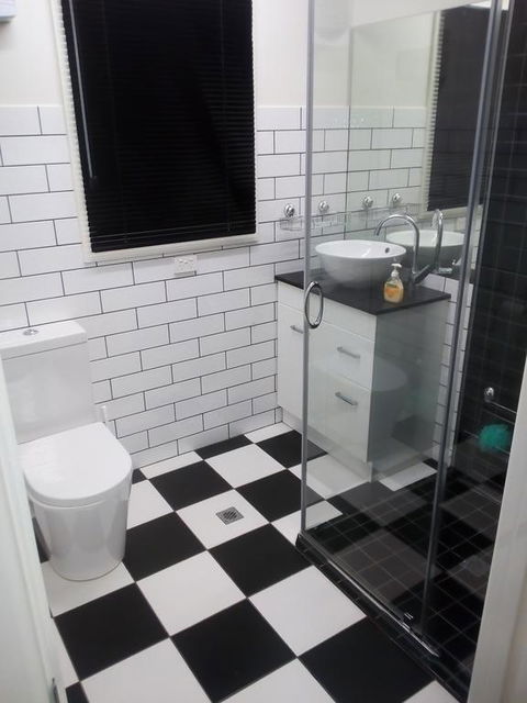 Cartledge Ave - Bet 4u 0