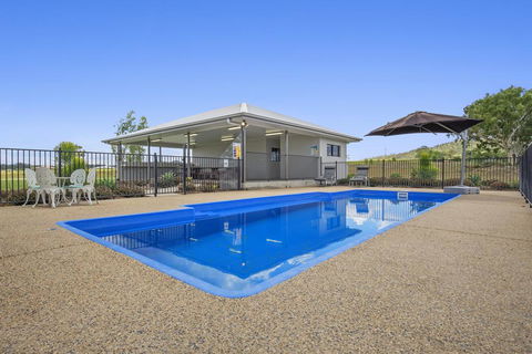 Casa Nostra Motel - Click Find 1