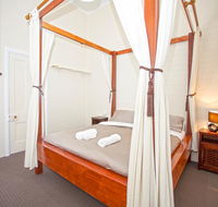 CBD Holiday Home - Lawyer Find