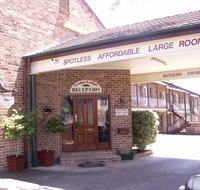 Cedar Lodge Motel - Click Find