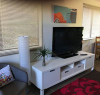 Central Gold Coast 3 Double Bedroom Apartment - Click Find